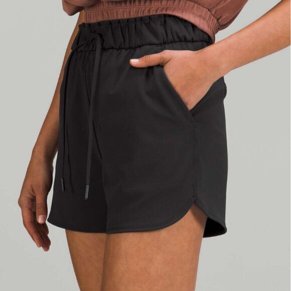 Lululemon Stretch Luxtreme High-Rise Short 3.5" Black - Picture 6 of 6